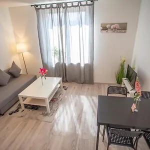 In The Center Apartment
