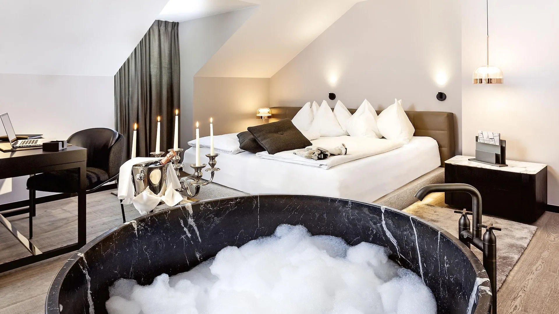 Hotel Innsbruck 4*,